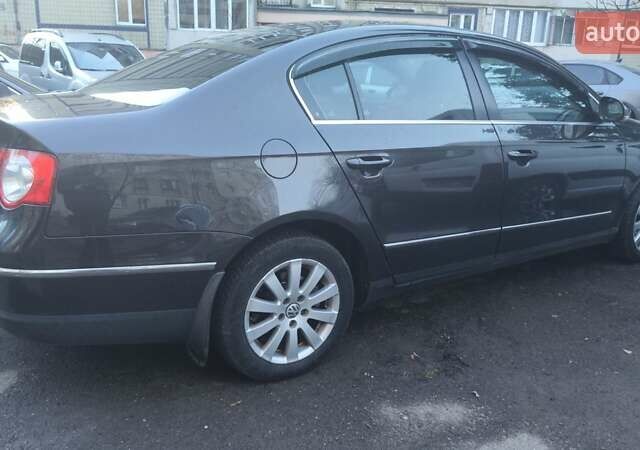 Коричневый Фольксваген Пассат, объемом двигателя 2 л и пробегом 230 тыс. км за 6250 $, фото 10 на Automoto.ua