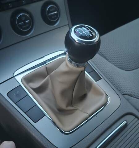 Коричневый Фольксваген Пассат, объемом двигателя 2 л и пробегом 230 тыс. км за 6250 $, фото 13 на Automoto.ua