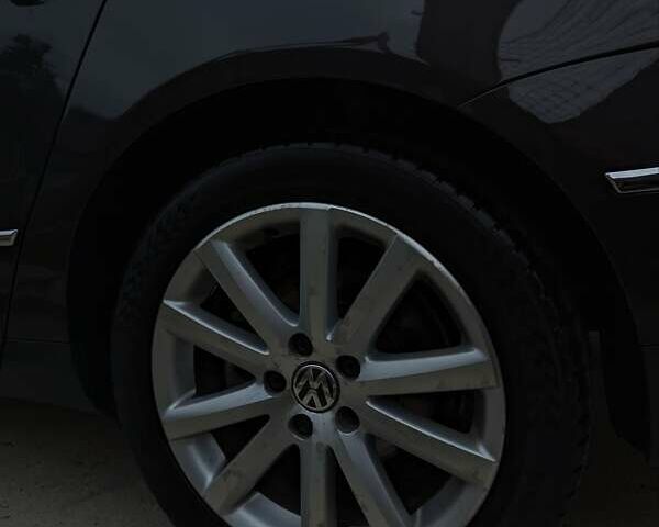 Коричневый Фольксваген Пассат, объемом двигателя 2 л и пробегом 230 тыс. км за 7500 $, фото 6 на Automoto.ua