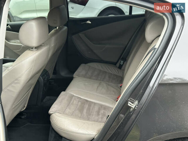 Коричневий Фольксваген Пассат, об'ємом двигуна 1.6 л та пробігом 270 тис. км за 6200 $, фото 21 на Automoto.ua