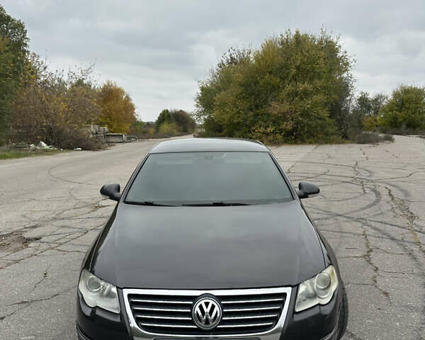 Коричневый Фольксваген Пассат, объемом двигателя 1.97 л и пробегом 300 тыс. км за 5400 $, фото 2 на Automoto.ua