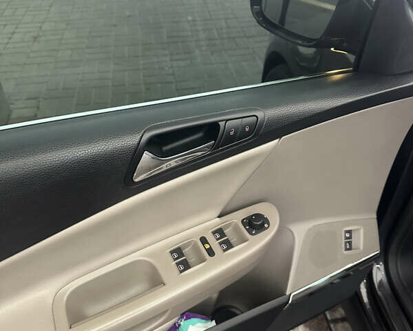 Коричневий Фольксваген Пассат, об'ємом двигуна 1.97 л та пробігом 227 тис. км за 7990 $, фото 13 на Automoto.ua