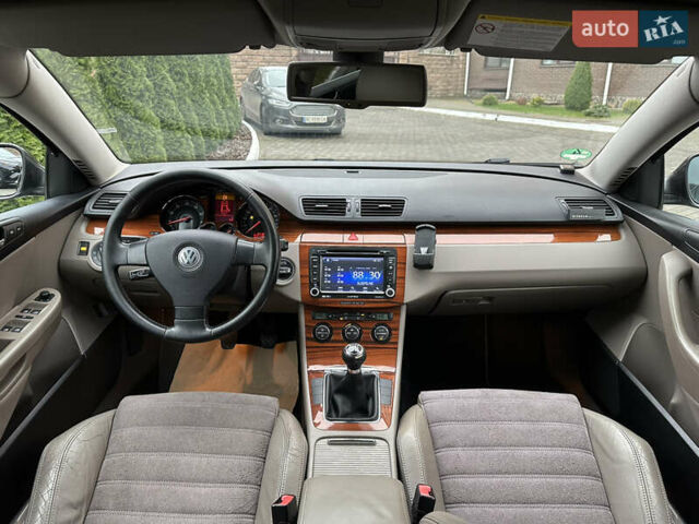 Коричневий Фольксваген Пассат, об'ємом двигуна 1.6 л та пробігом 270 тис. км за 6200 $, фото 27 на Automoto.ua
