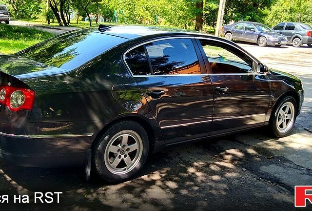 Коричневый Фольксваген Пассат, объемом двигателя 1.9 л и пробегом 350 тыс. км за 5700 $, фото 5 на Automoto.ua