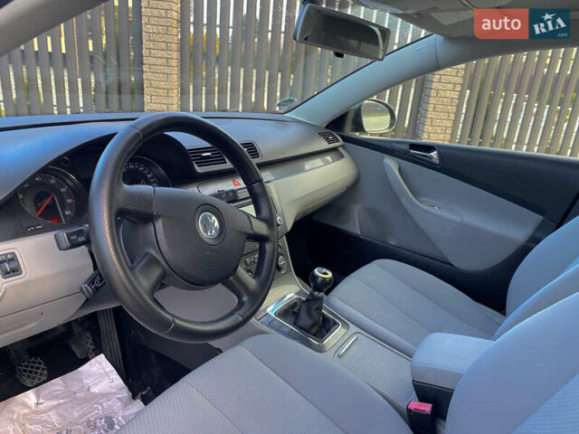 Коричневый Фольксваген Пассат, объемом двигателя 1.6 л и пробегом 178 тыс. км за 6300 $, фото 6 на Automoto.ua