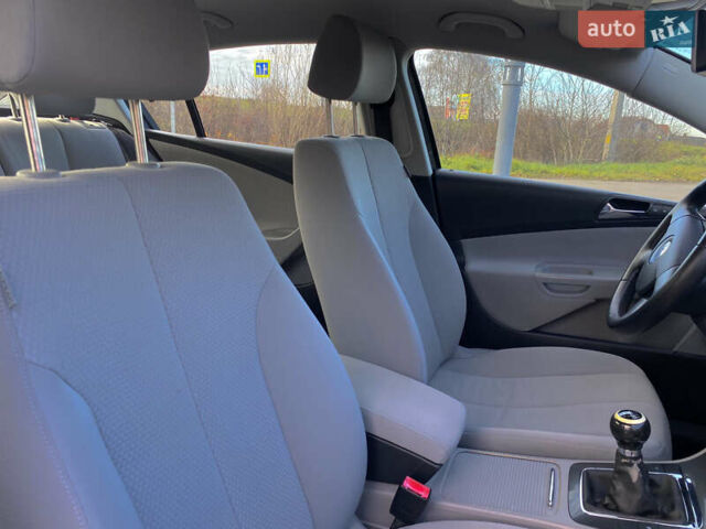 Коричневый Фольксваген Пассат, объемом двигателя 1.6 л и пробегом 178 тыс. км за 6300 $, фото 10 на Automoto.ua