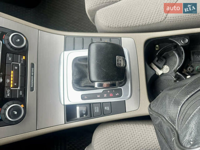 Коричневый Фольксваген Пассат, объемом двигателя 1.97 л и пробегом 199 тыс. км за 6200 $, фото 17 на Automoto.ua