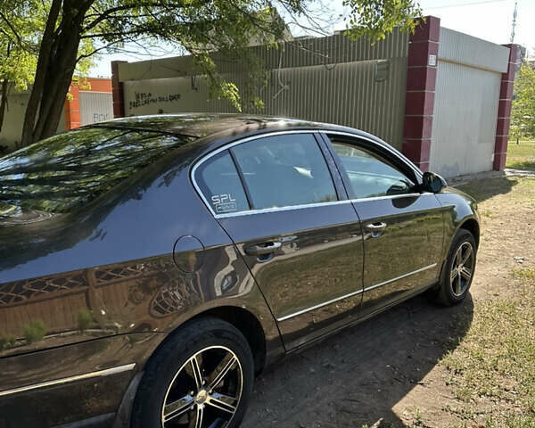 Коричневий Фольксваген Пассат, об'ємом двигуна 1.98 л та пробігом 295 тис. км за 6200 $, фото 3 на Automoto.ua