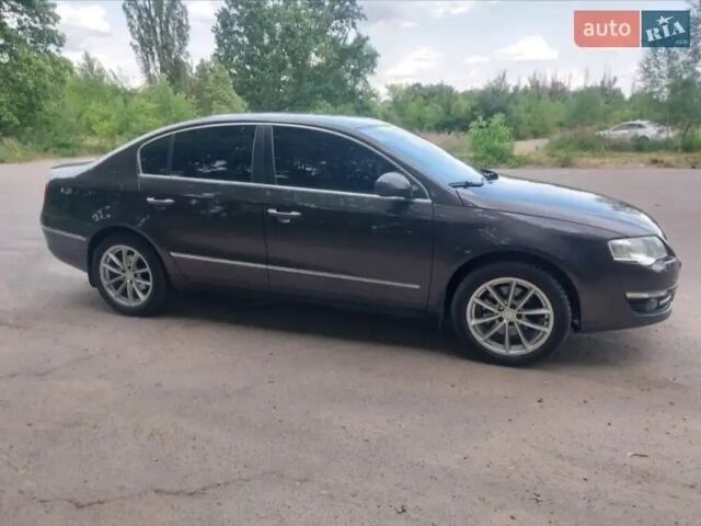 Коричневый Фольксваген Пассат, объемом двигателя 1.97 л и пробегом 0 тыс. км за 7500 $, фото 6 на Automoto.ua