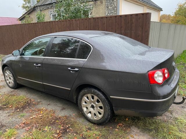 Коричневий Фольксваген Пассат, об'ємом двигуна 1.9 л та пробігом 245 тис. км за 5800 $, фото 1 на Automoto.ua