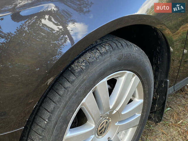 Коричневый Фольксваген Пассат, объемом двигателя 1.8 л и пробегом 210 тыс. км за 7200 $, фото 13 на Automoto.ua