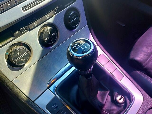 Коричневый Фольксваген Пассат, объемом двигателя 2 л и пробегом 399 тыс. км за 6500 $, фото 4 на Automoto.ua