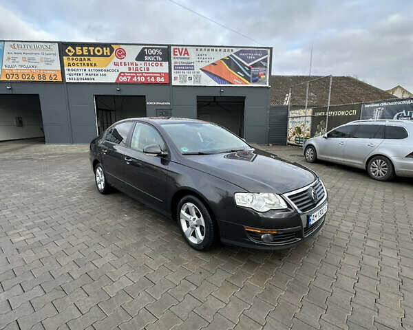 Коричневий Фольксваген Пассат, об'ємом двигуна 1.97 л та пробігом 244 тис. км за 8450 $, фото 1 на Automoto.ua