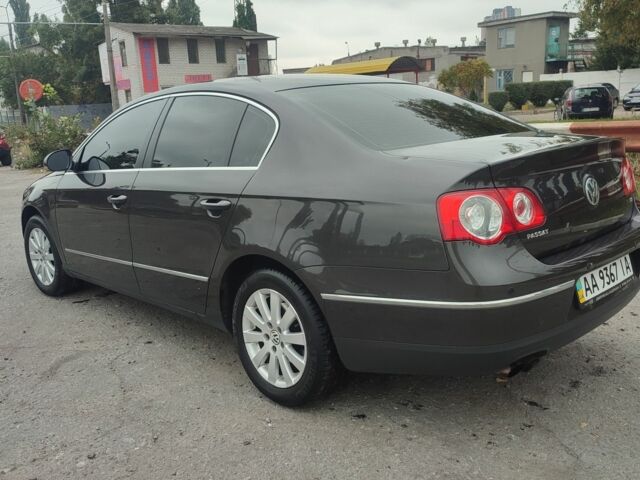 Коричневий Фольксваген Пассат, об'ємом двигуна 1.8 л та пробігом 90 тис. км за 5150 $, фото 1 на Automoto.ua