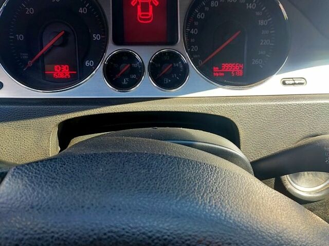 Коричневый Фольксваген Пассат, объемом двигателя 2 л и пробегом 399 тыс. км за 6500 $, фото 6 на Automoto.ua