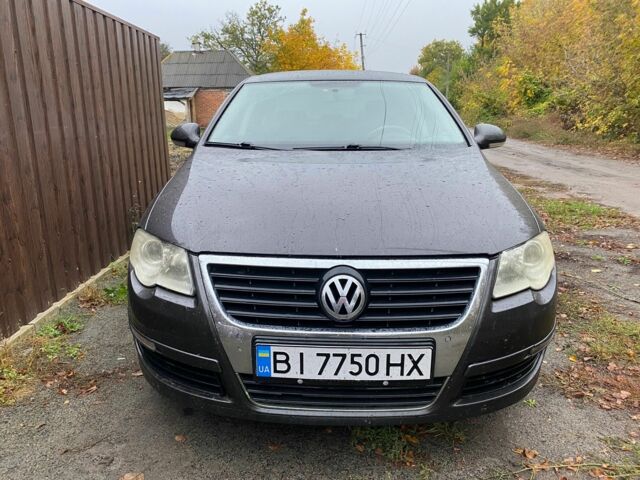 Коричневий Фольксваген Пассат, об'ємом двигуна 1.9 л та пробігом 245 тис. км за 5800 $, фото 5 на Automoto.ua