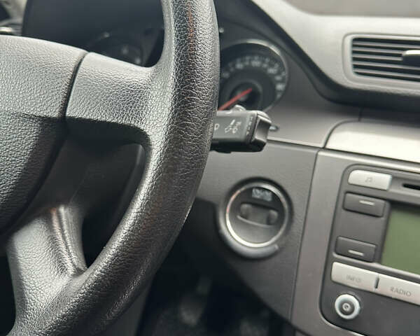 Коричневий Фольксваген Пассат, об'ємом двигуна 1.97 л та пробігом 244 тис. км за 8450 $, фото 118 на Automoto.ua