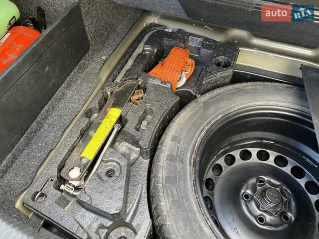 Коричневый Фольксваген Пассат, объемом двигателя 1.8 л и пробегом 210 тыс. км за 7200 $, фото 45 на Automoto.ua