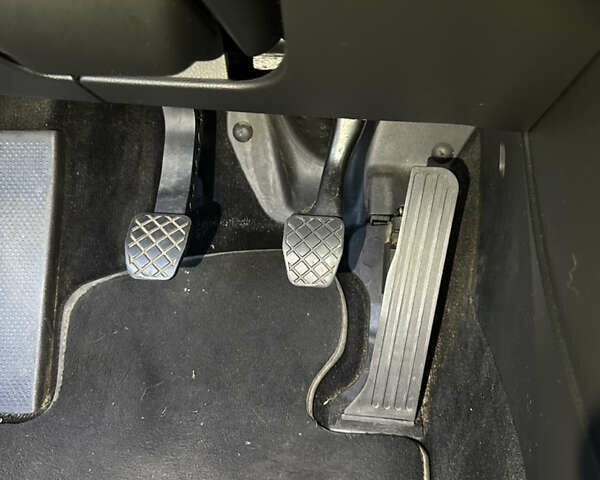 Коричневый Фольксваген Пассат, объемом двигателя 1.8 л и пробегом 80 тыс. км за 10000 $, фото 23 на Automoto.ua