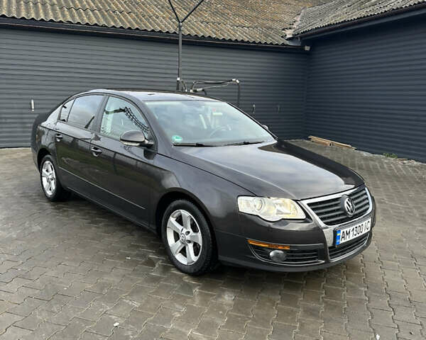 Коричневий Фольксваген Пассат, об'ємом двигуна 1.97 л та пробігом 244 тис. км за 8450 $, фото 16 на Automoto.ua