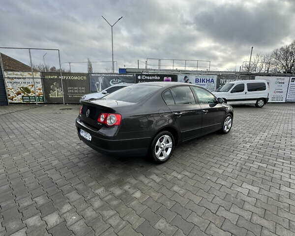 Коричневий Фольксваген Пассат, об'ємом двигуна 1.97 л та пробігом 244 тис. км за 8450 $, фото 6 на Automoto.ua