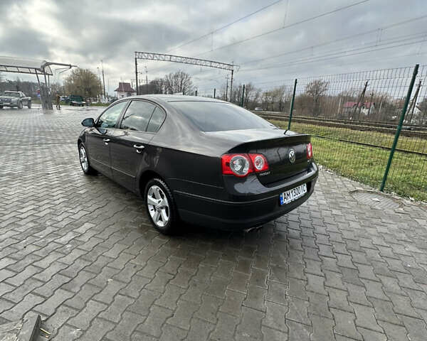 Коричневий Фольксваген Пассат, об'ємом двигуна 1.97 л та пробігом 244 тис. км за 8450 $, фото 12 на Automoto.ua