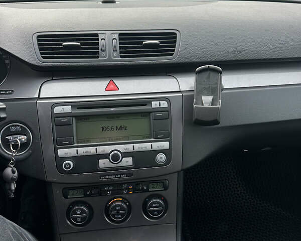 Коричневий Фольксваген Пассат, об'ємом двигуна 1.97 л та пробігом 244 тис. км за 8450 $, фото 50 на Automoto.ua