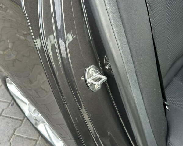 Коричневий Фольксваген Пассат, об'ємом двигуна 1.97 л та пробігом 244 тис. км за 8450 $, фото 66 на Automoto.ua