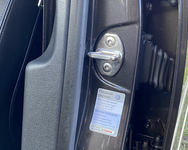 Коричневый Фольксваген Пассат, объемом двигателя 1.8 л и пробегом 210 тыс. км за 7200 $, фото 16 на Automoto.ua