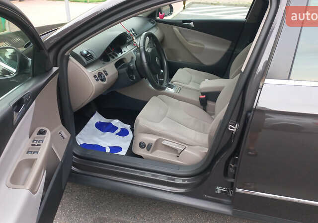 Коричневый Фольксваген Пассат, объемом двигателя 1.98 л и пробегом 308 тыс. км за 6900 $, фото 1 на Automoto.ua