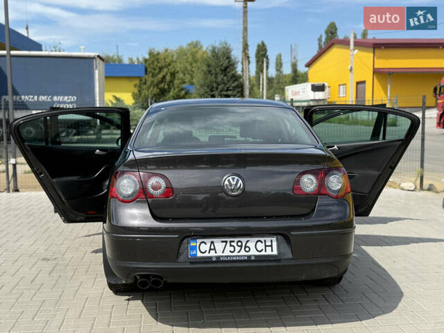 Коричневый Фольксваген Пассат, объемом двигателя 1.97 л и пробегом 394 тыс. км за 8500 $, фото 1 на Automoto.ua