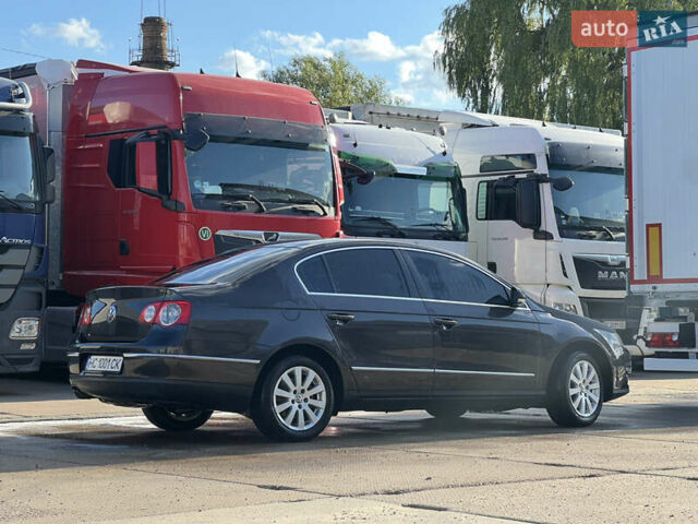 Коричневый Фольксваген Пассат, объемом двигателя 2 л и пробегом 265 тыс. км за 8900 $, фото 10 на Automoto.ua