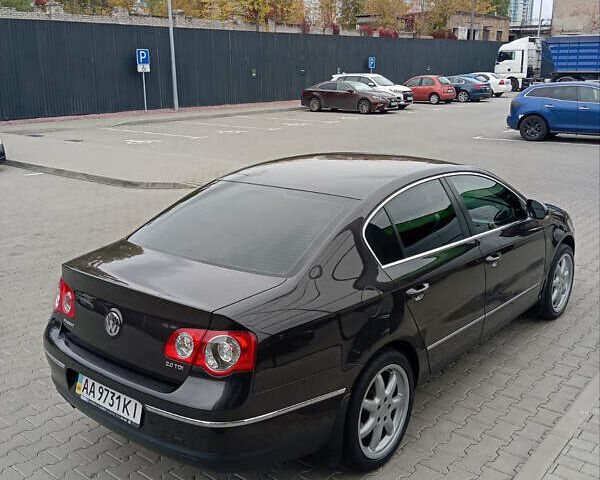 Коричневый Фольксваген Пассат, объемом двигателя 1.97 л и пробегом 200 тыс. км за 8000 $, фото 1 на Automoto.ua