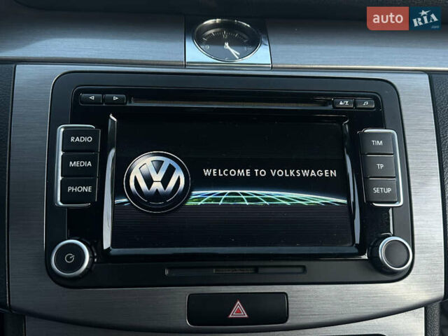 Коричневый Фольксваген Пассат, объемом двигателя 1.39 л и пробегом 215 тыс. км за 10500 $, фото 23 на Automoto.ua