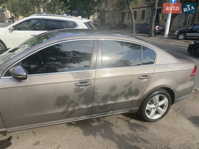 Коричневый Фольксваген Пассат, объемом двигателя 1.8 л и пробегом 144 тыс. км за 9900 $, фото 14 на Automoto.ua