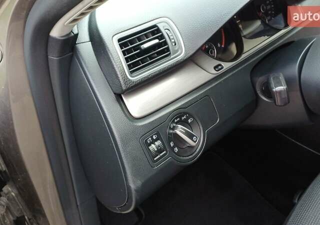 Коричневий Фольксваген Пассат, об'ємом двигуна 1.97 л та пробігом 203 тис. км за 10750 $, фото 34 на Automoto.ua