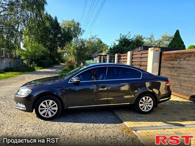 Коричневий Фольксваген Пассат, об'ємом двигуна 1.8 л та пробігом 188 тис. км за 8500 $, фото 4 на Automoto.ua