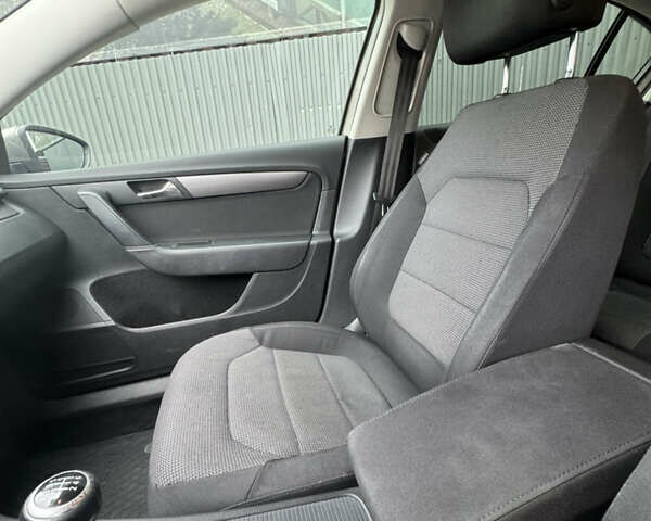 Коричневий Фольксваген Пассат, об'ємом двигуна 1.8 л та пробігом 222 тис. км за 9600 $, фото 15 на Automoto.ua