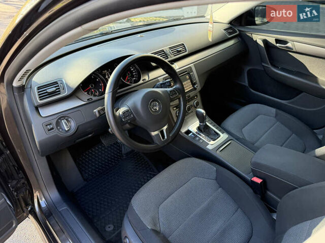 Коричневый Фольксваген Пассат, объемом двигателя 1.8 л и пробегом 153 тыс. км за 11900 $, фото 28 на Automoto.ua