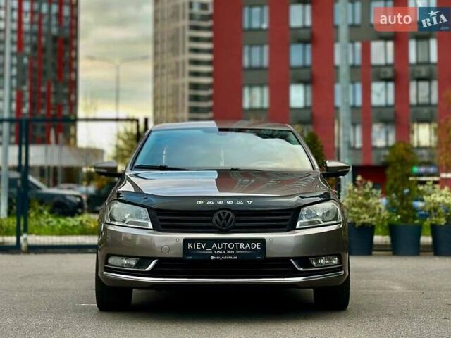 Фольксваген Пассат 2011 в Киеве на Automoto.ua Коричневый Фольксваген Пассат, объемом двигателя 1.8 л и пробегом 188 тыс. км за 8400 $, фото 3 на Automoto.ua
