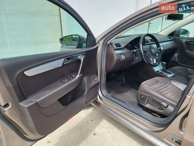 Коричневий Фольксваген Пассат, об'ємом двигуна 1.97 л та пробігом 301 тис. км за 9999 $, фото 10 на Automoto.ua