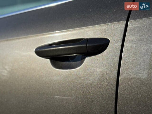 Коричневый Фольксваген Пассат, объемом двигателя 1.8 л и пробегом 153 тыс. км за 11900 $, фото 16 на Automoto.ua