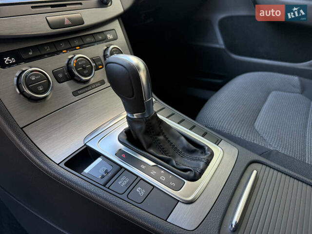 Коричневый Фольксваген Пассат, объемом двигателя 1.8 л и пробегом 153 тыс. км за 11900 $, фото 30 на Automoto.ua