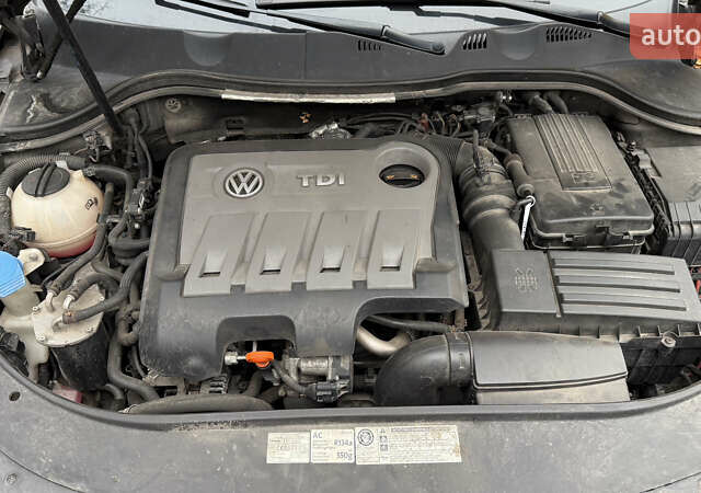 Коричневый Фольксваген Пассат, объемом двигателя 1.97 л и пробегом 195 тыс. км за 13900 $, фото 19 на Automoto.ua