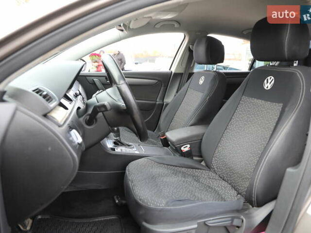 Коричневый Фольксваген Пассат, объемом двигателя 1.8 л и пробегом 185 тыс. км за 11500 $, фото 6 на Automoto.ua