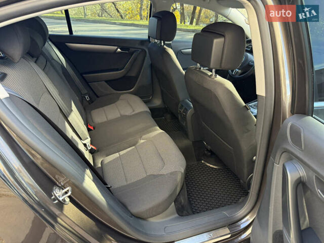 Коричневый Фольксваген Пассат, объемом двигателя 1.8 л и пробегом 153 тыс. км за 11900 $, фото 36 на Automoto.ua