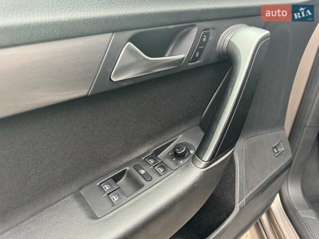 Коричневий Фольксваген Пассат, об'ємом двигуна 1.8 л та пробігом 222 тис. км за 9600 $, фото 16 на Automoto.ua