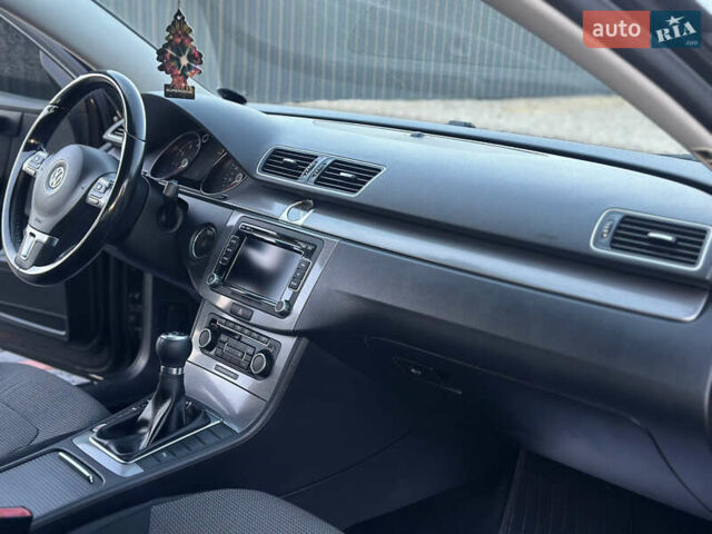 Коричневый Фольксваген Пассат, объемом двигателя 1.39 л и пробегом 215 тыс. км за 10500 $, фото 18 на Automoto.ua