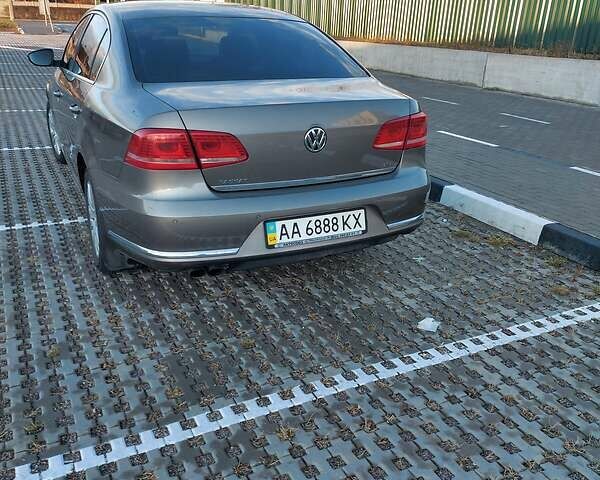 Коричневый Фольксваген Пассат, объемом двигателя 1.8 л и пробегом 123 тыс. км за 12600 $, фото 4 на Automoto.ua