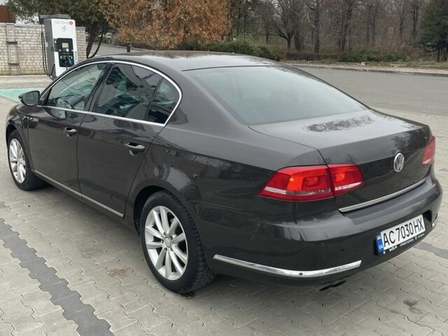 Коричневый Фольксваген Пассат, объемом двигателя 2 л и пробегом 217 тыс. км за 9500 $, фото 3 на Automoto.ua